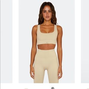 SETACTIVE Bra and leggings SET in color cashmere - Size M